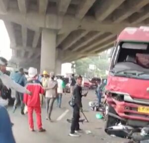 Kecelakaan Maut di Jalur Transyogi Cibubur, Truk Pertamina Seruduk Sejumlah Motor dan Mobil