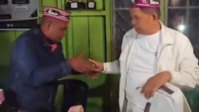 KDM Serahkan Bantuan dari Pemprov Jabar untuk Korban Gempa NTT Rp4 Miliar